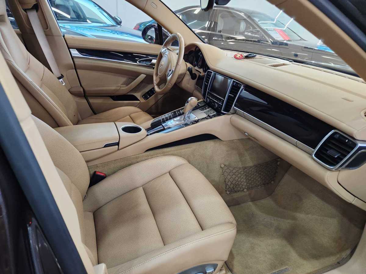 保时捷 Panamera  2013款 Panamera 4 Platinum Edition 3.6L图片