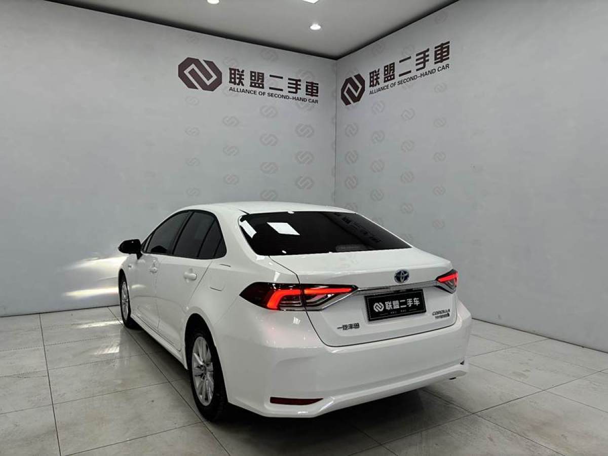 豐田 卡羅拉  2023款 1.8L 智能電混雙擎 精英版圖片