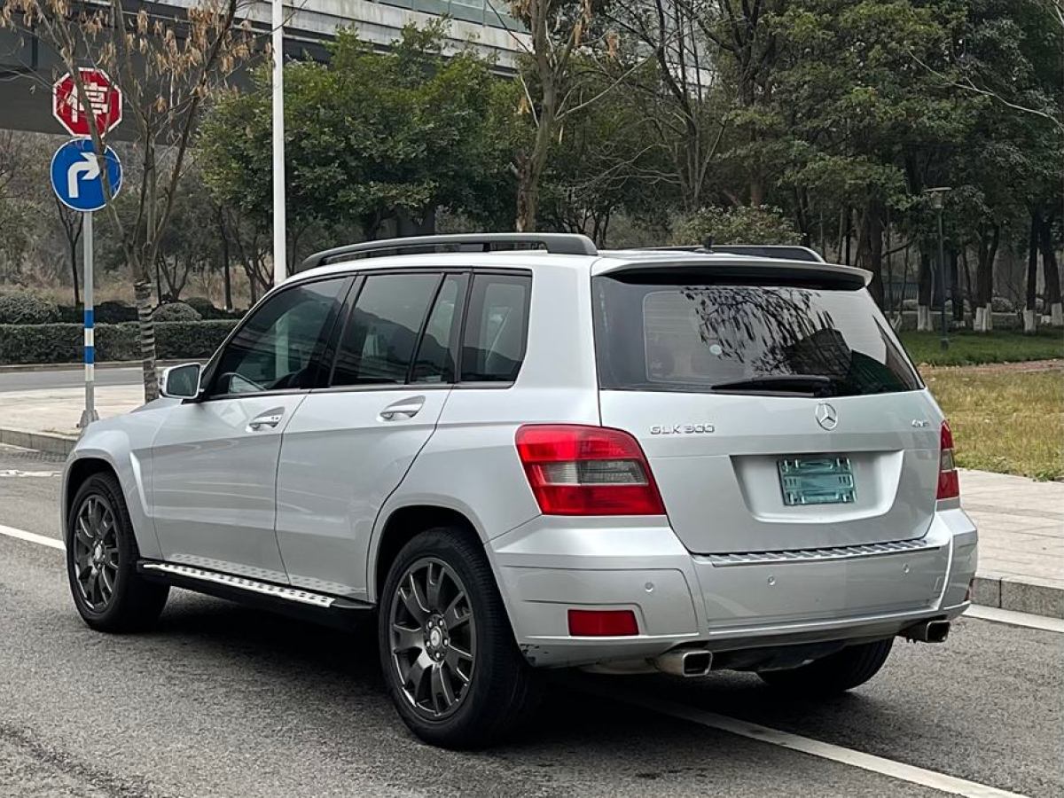 奔馳 奔馳GLK級  2011款 GLK 300 4MATIC 動感型圖片