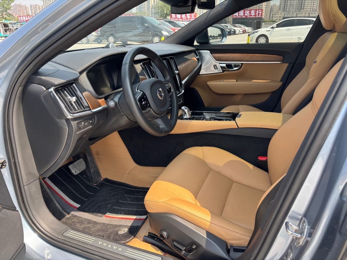 沃爾沃 S90新能源  2019款  T8 E驅(qū)混動 智雅版 國VI圖片