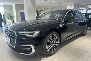 奥迪A6L 奥迪 45 TFSI quattro 臻选动感型