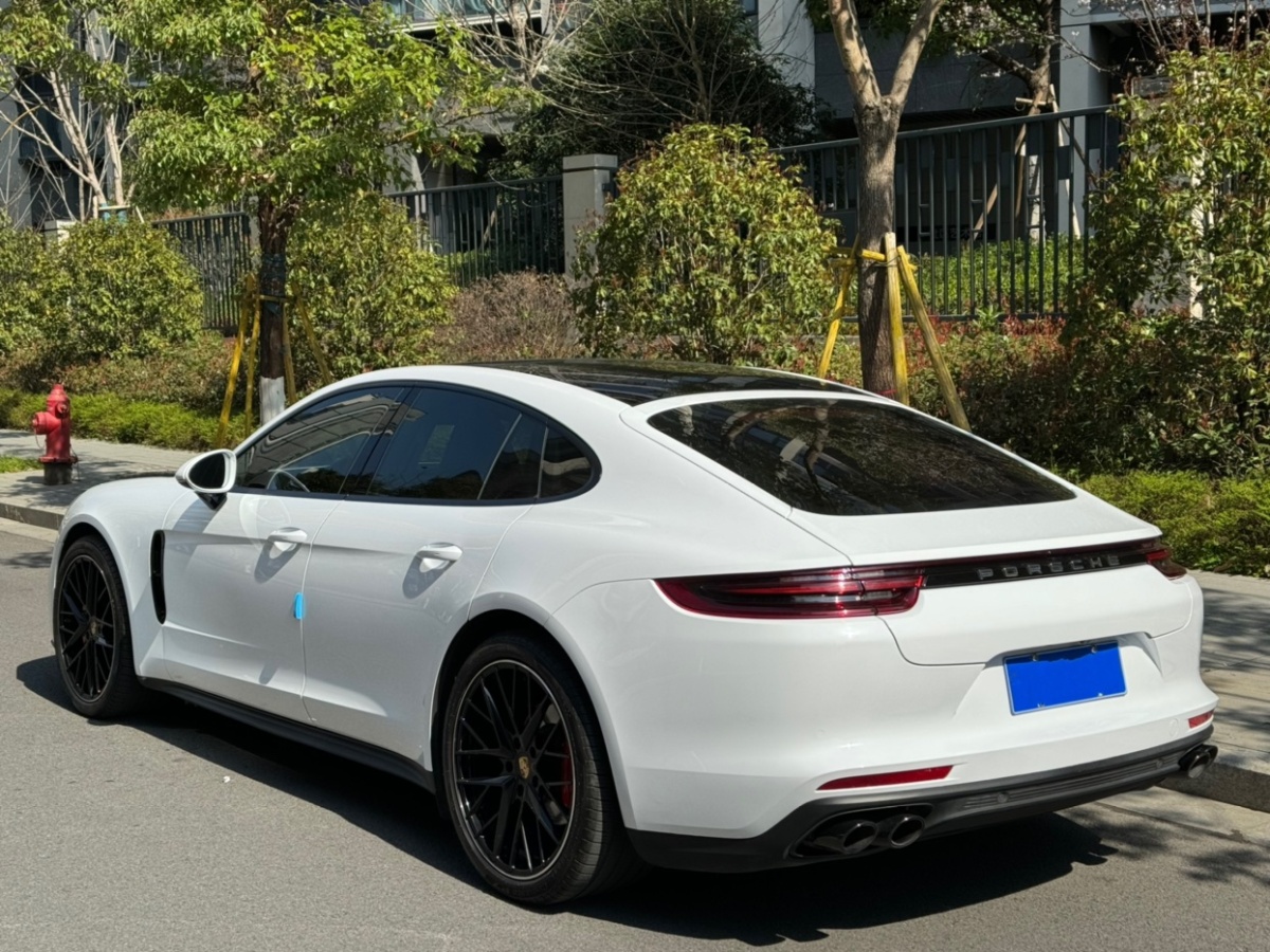 2018年8月保時(shí)捷 Panamera  2017款 Panamera 3.0T