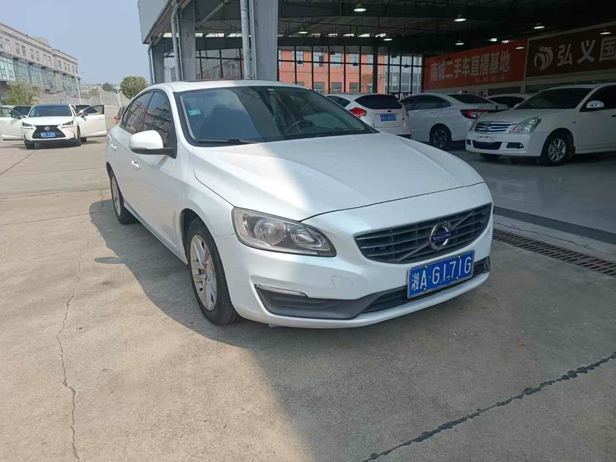 沃爾沃 S60  2015款 L 2.0T 智行版圖片