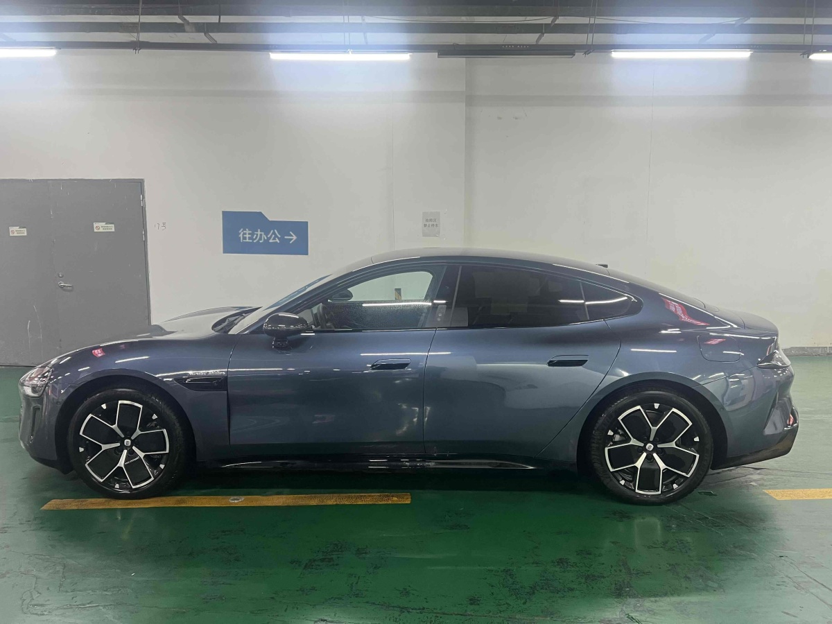 小米 小米SU7  2024款 700km 后驅(qū)標(biāo)準(zhǔn)創(chuàng)始版圖片