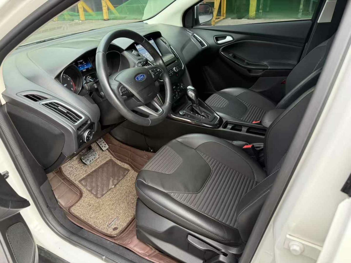 福特 ?？怂? 2017款 三廂 EcoBoost 180 自動精英型圖片