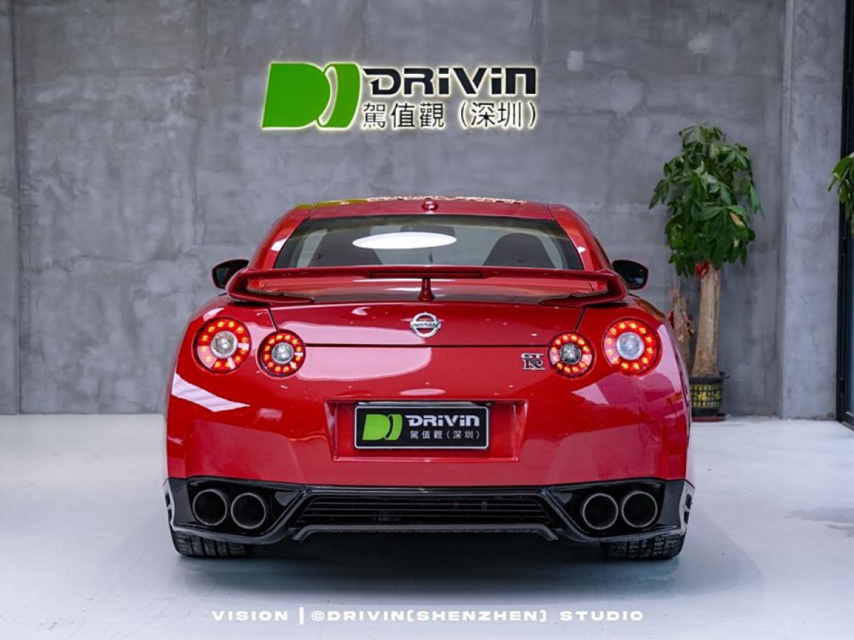 日產(chǎn) GT-R  2010款 3.8T Premium Edition圖片