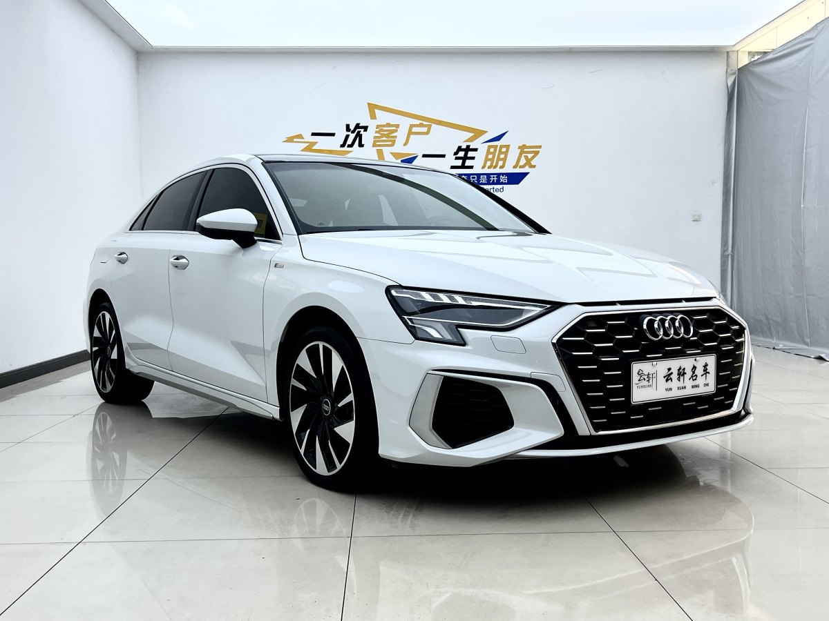 奧迪 奧迪A3  2023款 改款 A3L Limousine 35 TFSI 時(shí)尚致雅型圖片