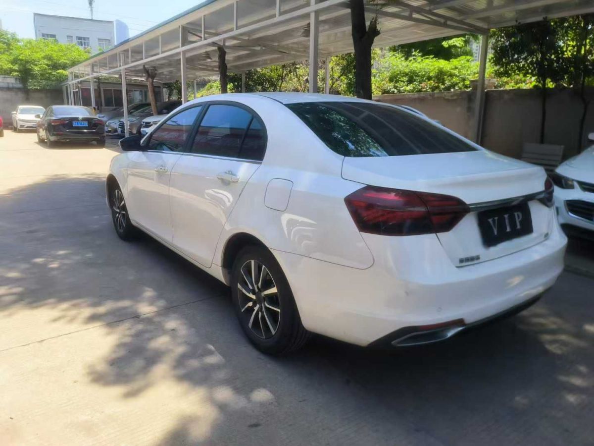 吉利 帝豪  2019款  領(lǐng)軍版 1.5L 手動(dòng)時(shí)尚型 國V圖片