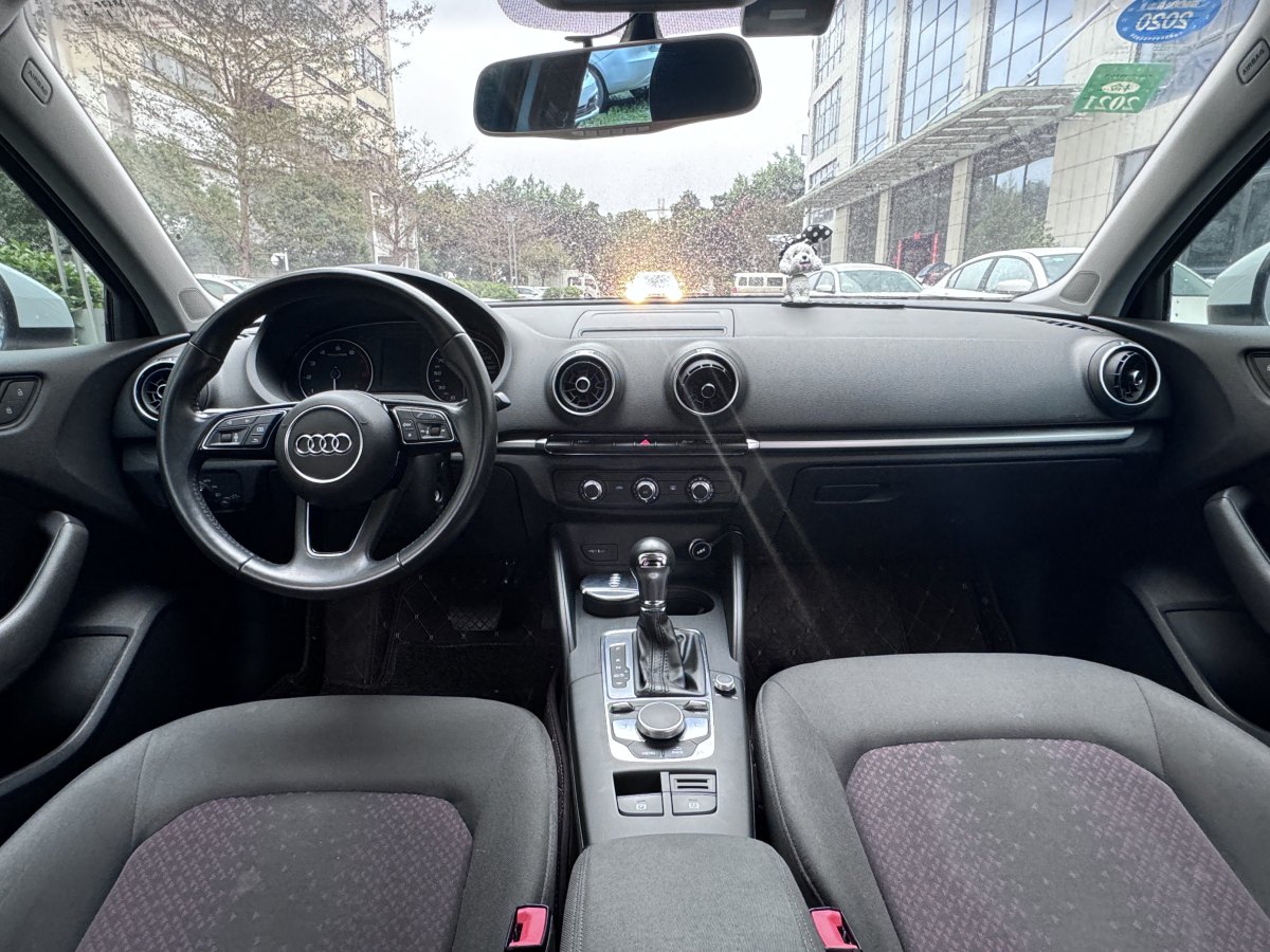 奧迪 奧迪A3  2019款 Sportback 35 TFSI 時(shí)尚型 國(guó)V圖片