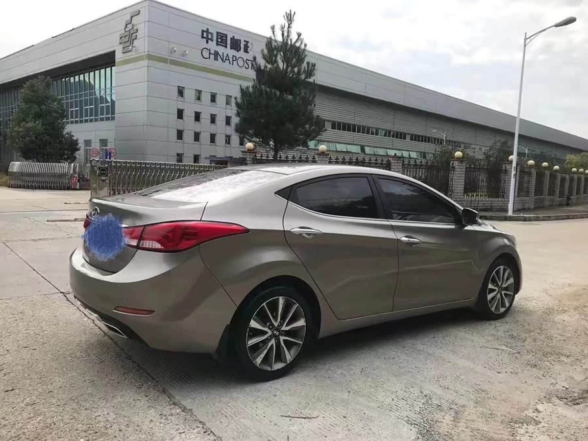 現(xiàn)代 朗動  2015款 1.6L 自動領(lǐng)先型圖片