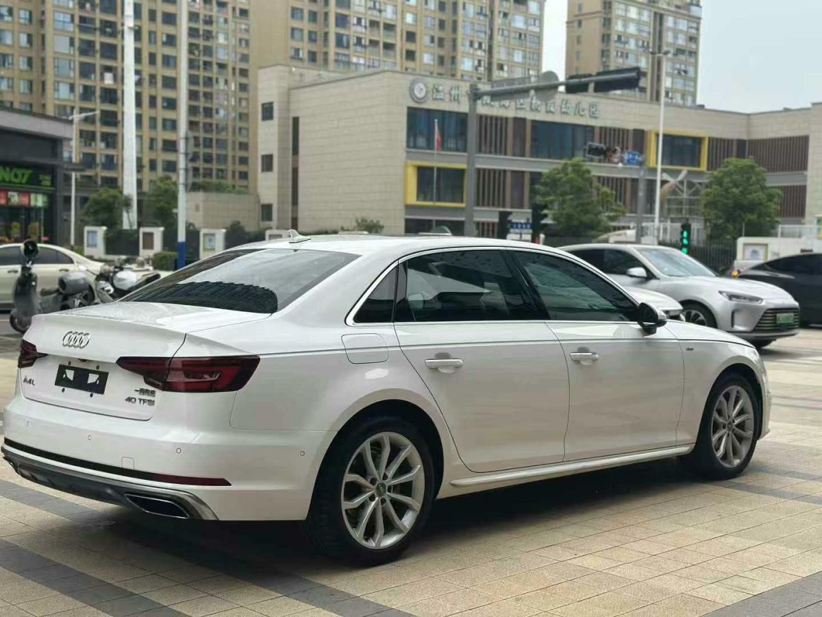 奧迪 奧迪A4L  2020款 35 TFSI 時尚動感型圖片
