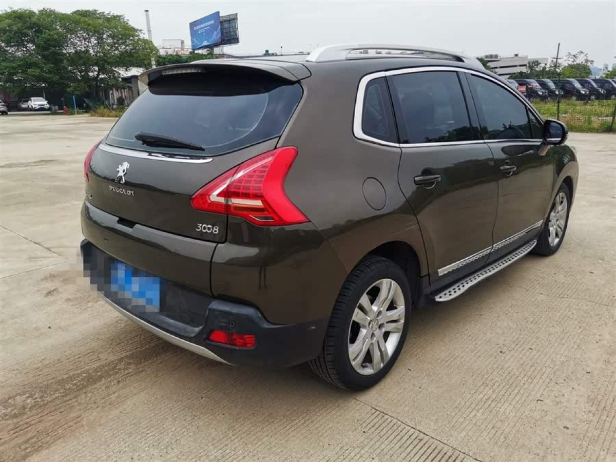 標(biāo)致 3008  2013款 2.0L 自動(dòng)潮流版圖片