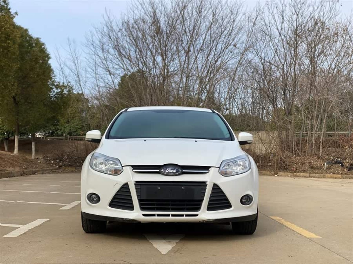 福特 福克斯  2012款 三廂 1.6L 自動(dòng)舒適型圖片