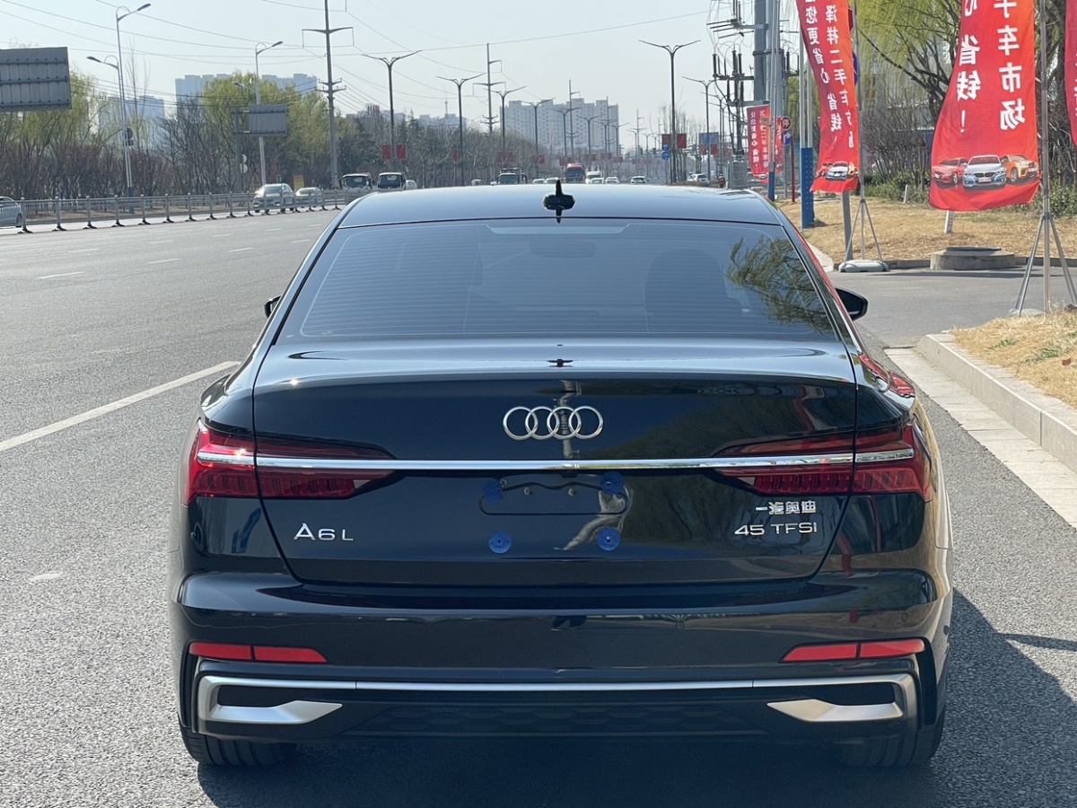 奧迪 奧迪A6L  2024款 45 TFSI 臻選動感型圖片