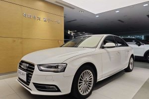 奧迪A4L 奧迪 35 TFSI 典藏版 自動標(biāo)準(zhǔn)型