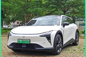 極越07 極氪 性能版