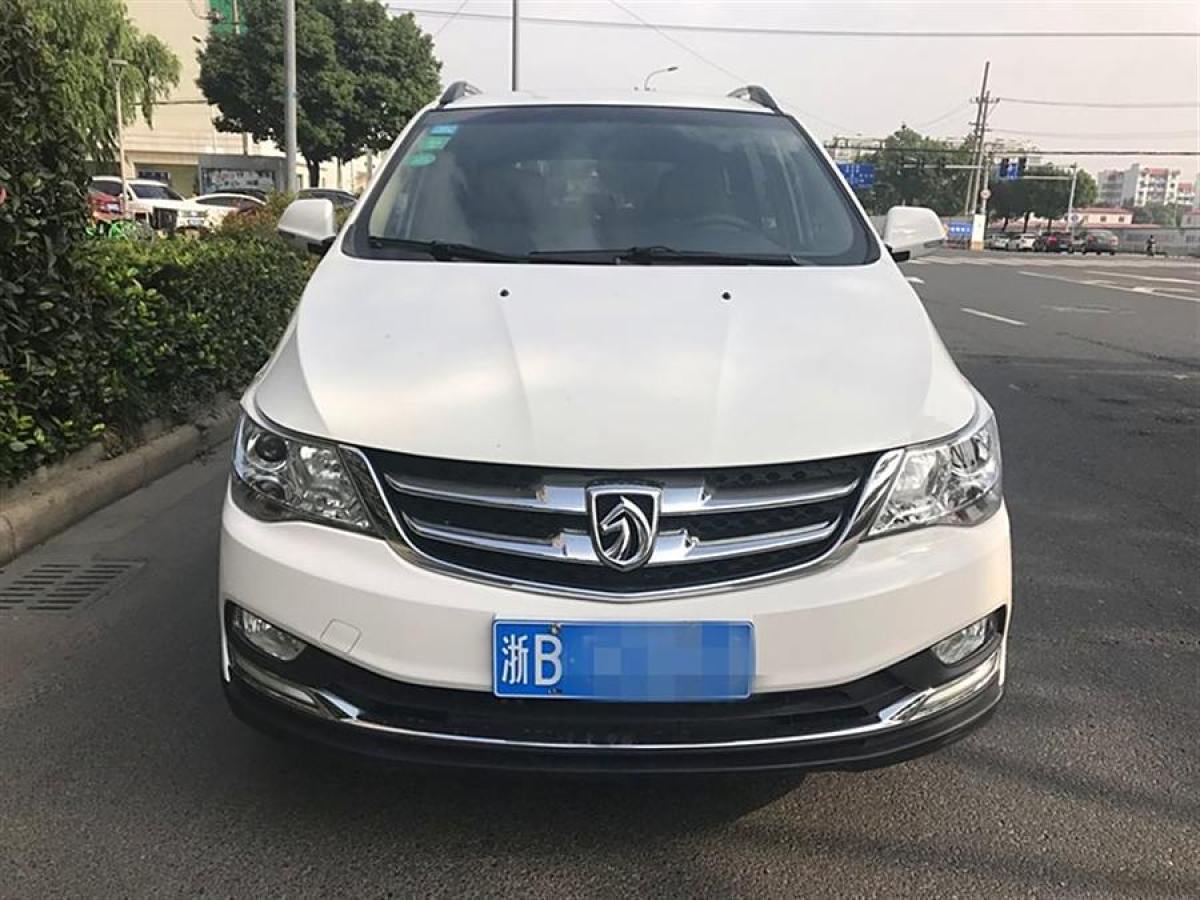 寶駿 730  2016款 1.5L 手動(dòng)舒適型 7座圖片