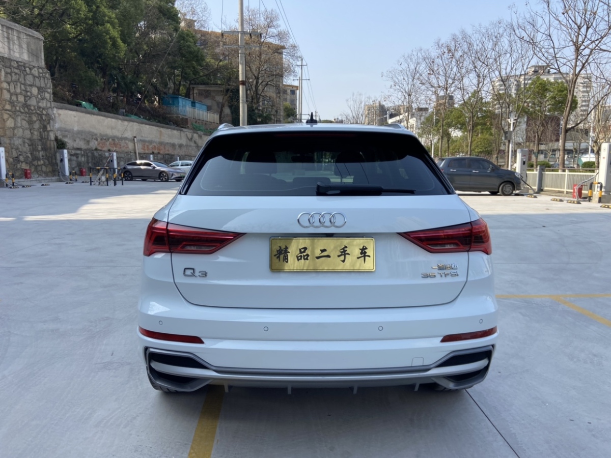 奧迪 奧迪Q3  2024款 35 TFSI 時尚動感型圖片