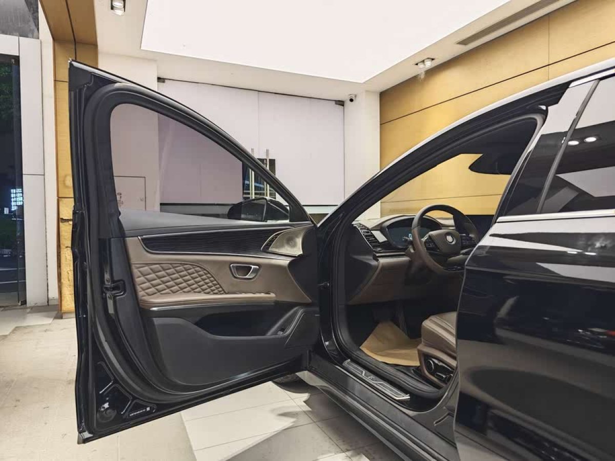 比亞迪 漢  2022款 DM-i 121KM 領(lǐng)航型圖片