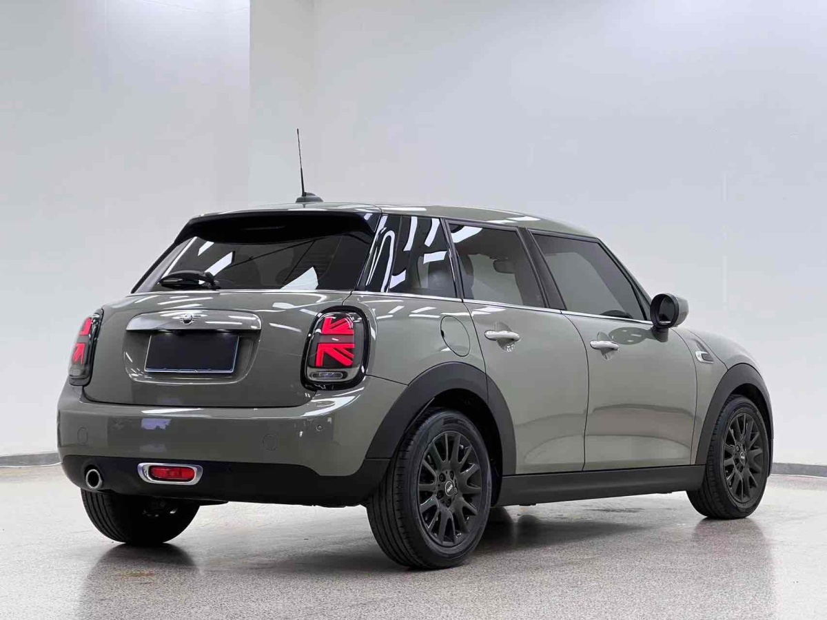 2020年12月MINI MINI  2020款 1.5T ONE 五門版