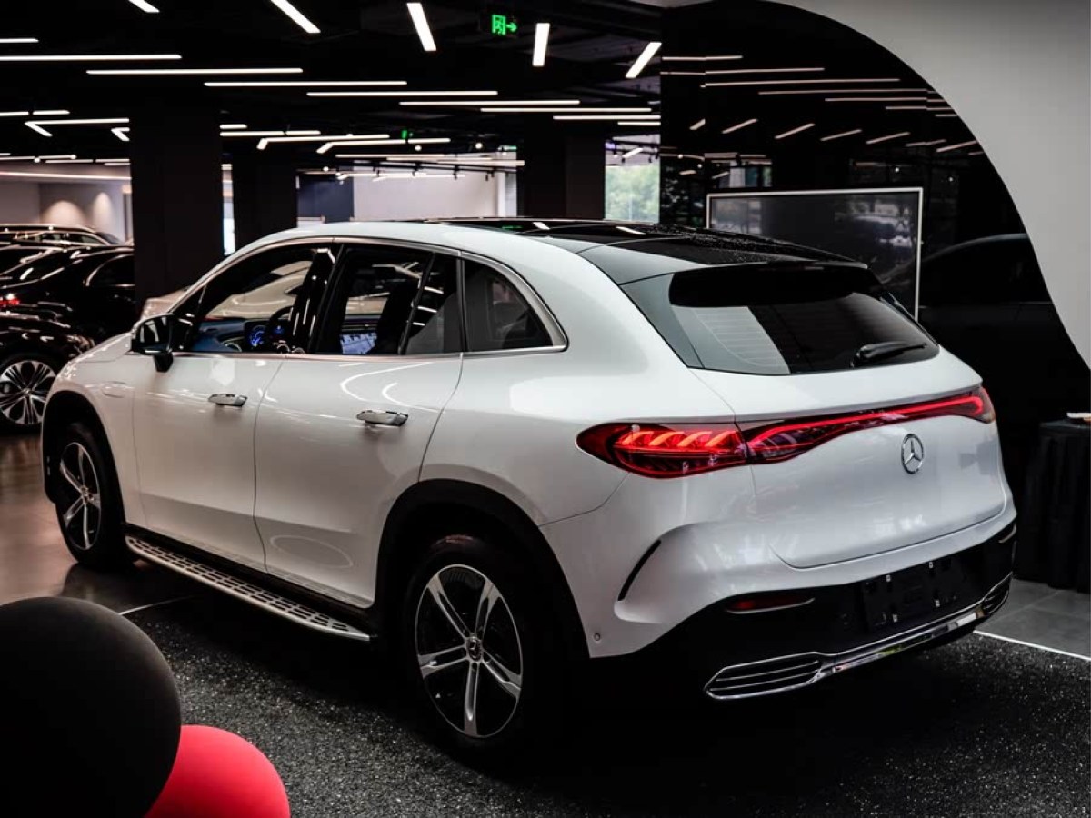 奔馳 奔馳EQE SUV  2023款 350 4MATIC 先鋒版圖片