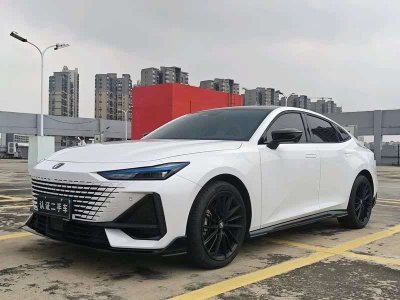 2022年8月 長安 長安UNI-V 1.5T 運(yùn)動(dòng)版圖片