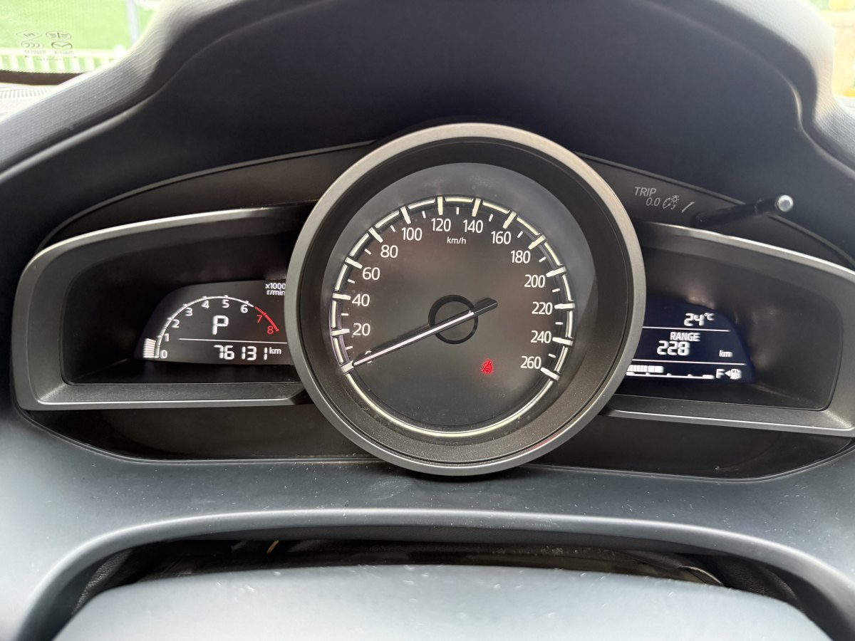 馬自達 CX-4  2021款 2.0L 自動兩驅(qū)藍天探索版圖片