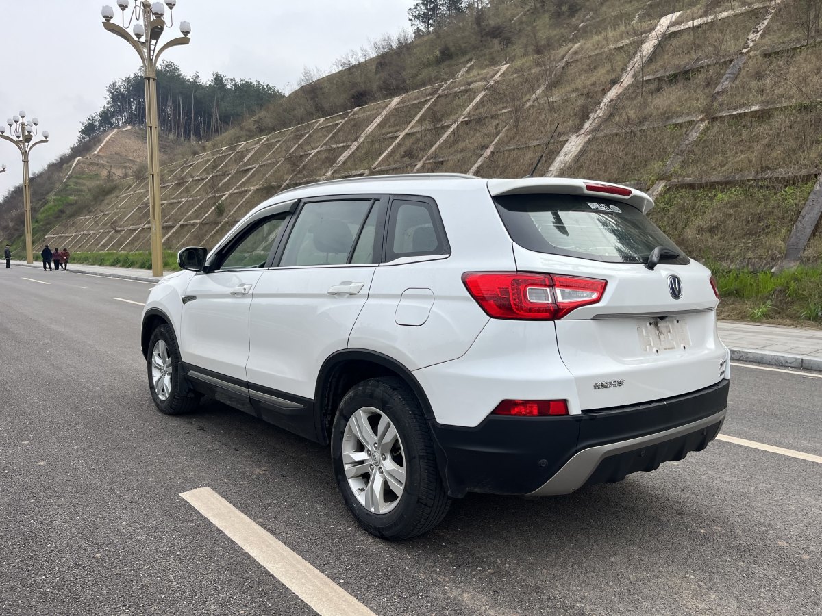 長(zhǎng)安 CS75  2014款 2.0L 手動(dòng)舒適型 國(guó)V圖片