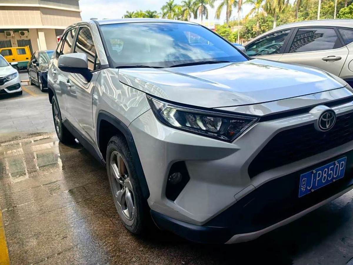 豐田 RAV4榮放  2021款 2.0L CVT兩驅(qū)風尚PLUS版圖片