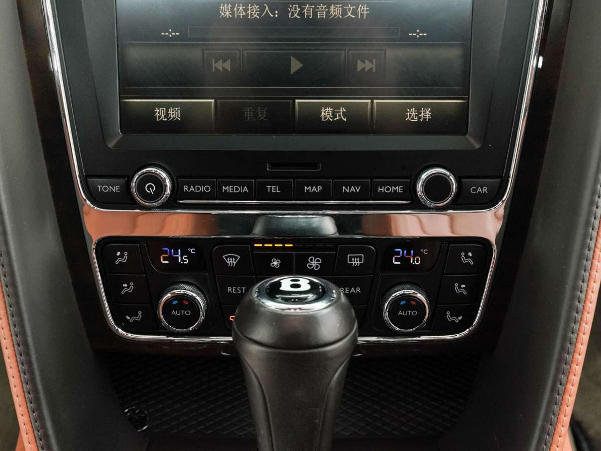 2017年1月宾利 飞驰  2015款 4.0T V8 豪华版