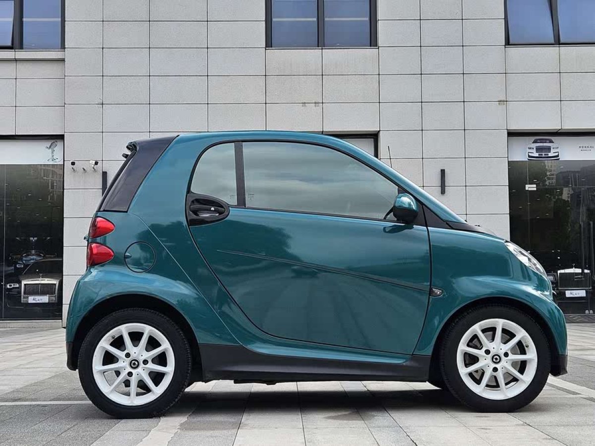 smart fortwo  2014款 1.0 MHD 硬頂新年特別版圖片
