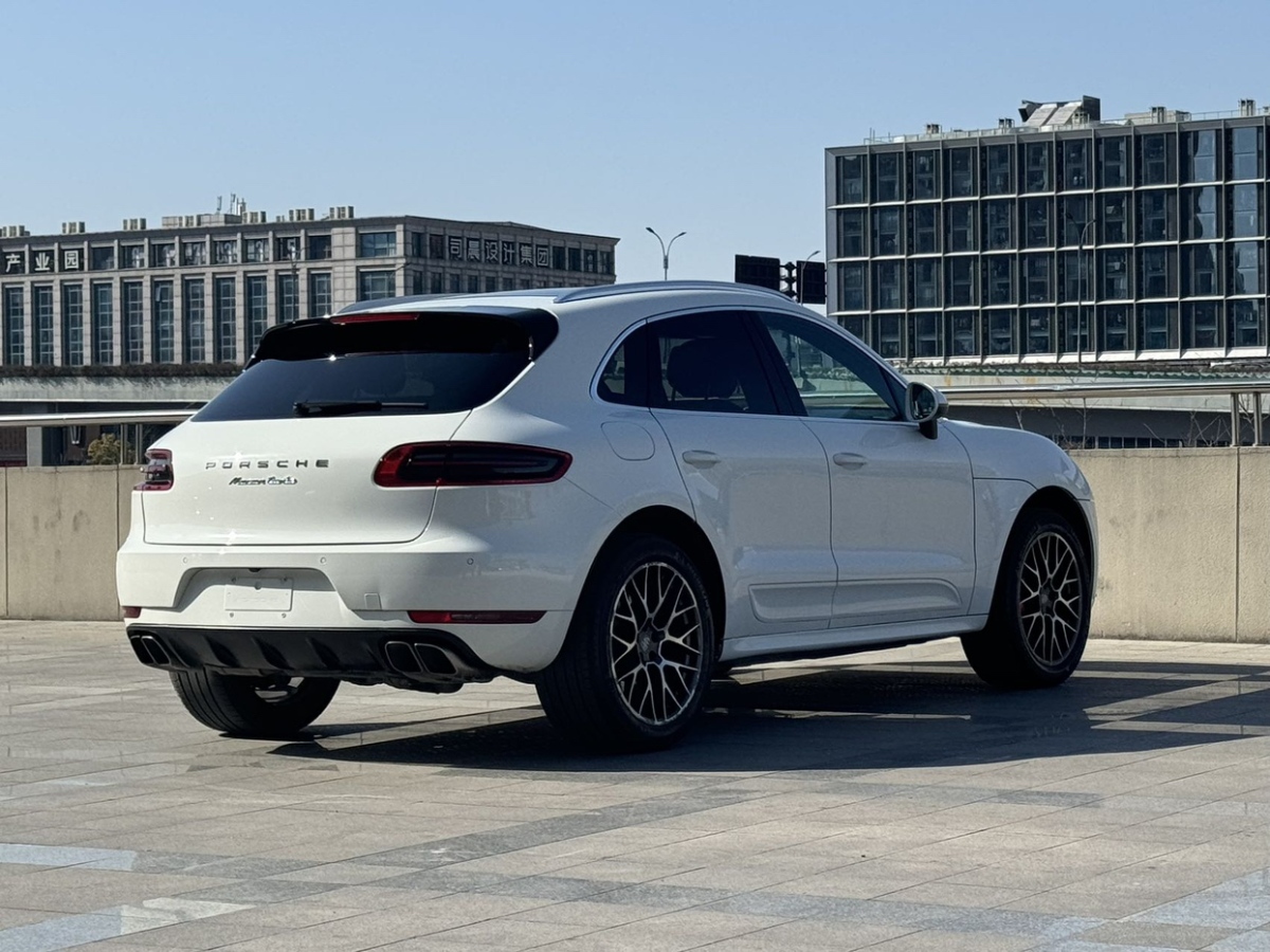 保時(shí)捷 Macan  2014款 Macan Turbo 3.6T圖片