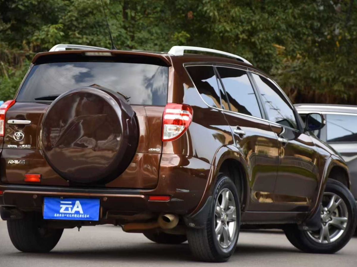 豐田 RAV4榮放  2013款 2.0L CVT兩驅(qū)都市版圖片