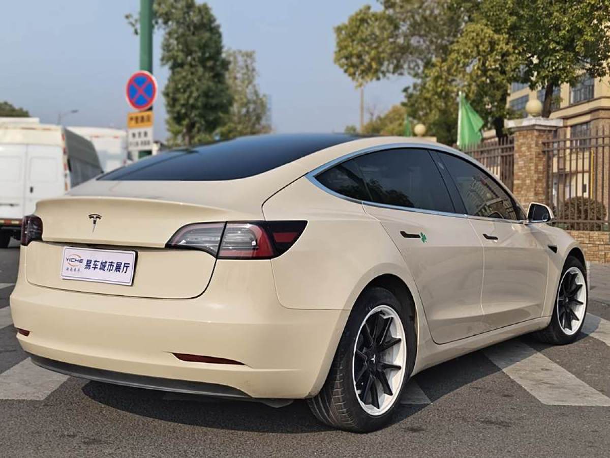 特斯拉 Model 3  2020款 改款 標準續(xù)航后驅(qū)升級版圖片