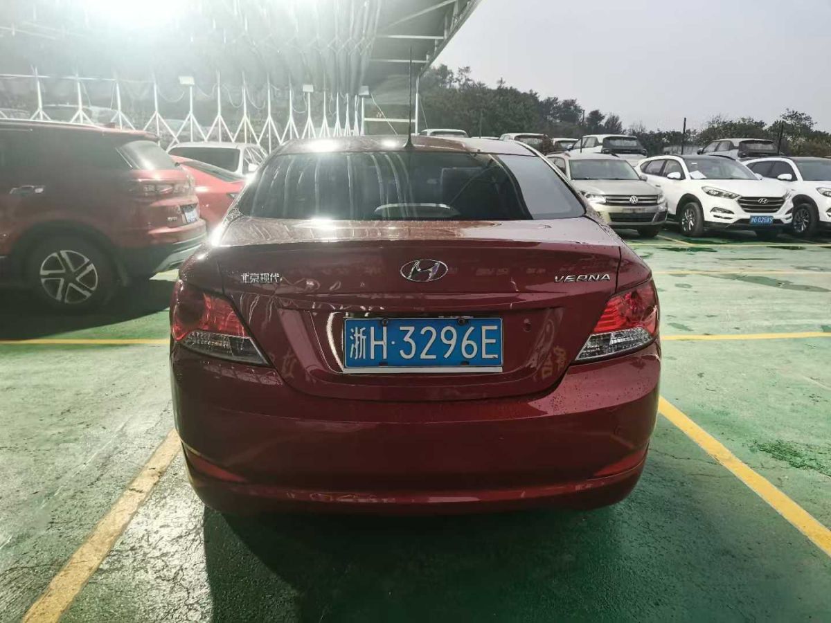 現(xiàn)代 瑞納  2011款 1.4 GT 時(shí)尚型圖片