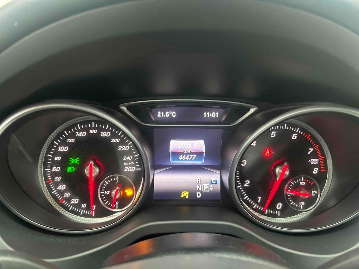 奔驰 奔驰CLA级 2017款 改款 CLA 200 时尚型图片