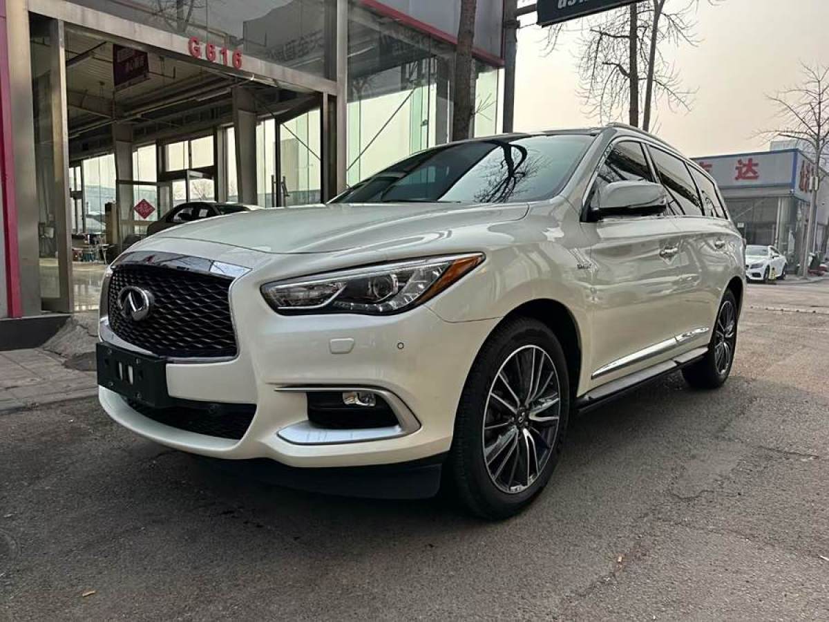 2017年4月英菲尼迪 QX60  2020款 2.5 S/C Hybrid 四驅(qū)全能版