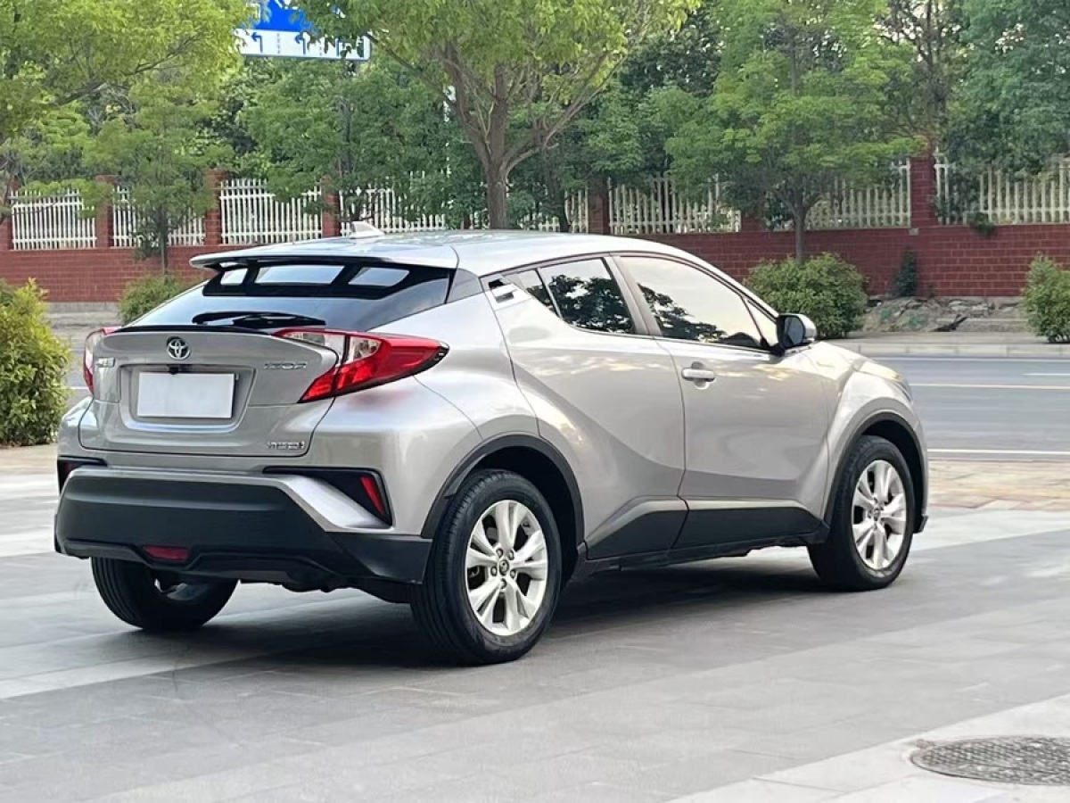 豐田 奕澤IZOA  2021款 2.0L 奕行版圖片