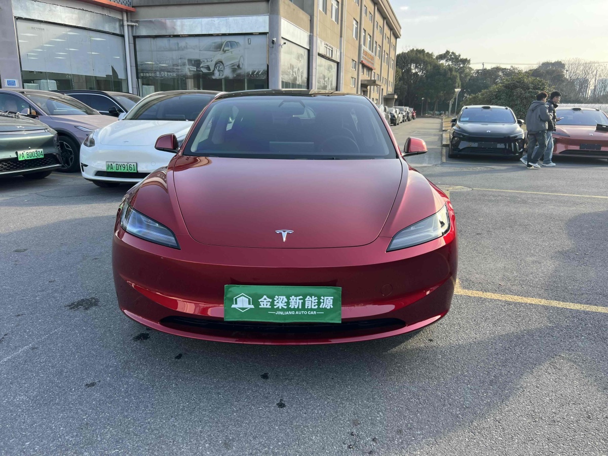 特斯拉 Model 3  2023款 煥新版 后輪驅(qū)動(dòng)圖片