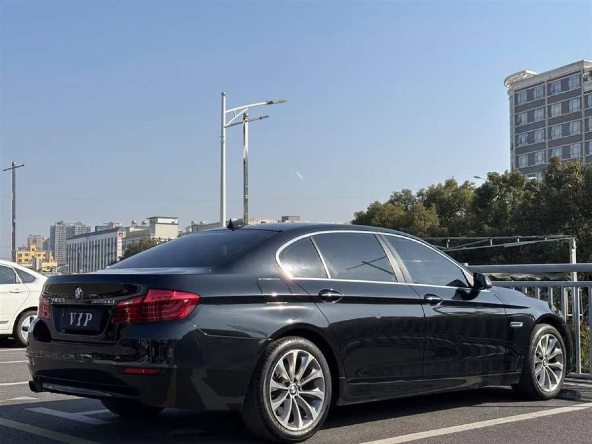 寶馬 寶馬5系  2017款 525Li 領(lǐng)先型圖片