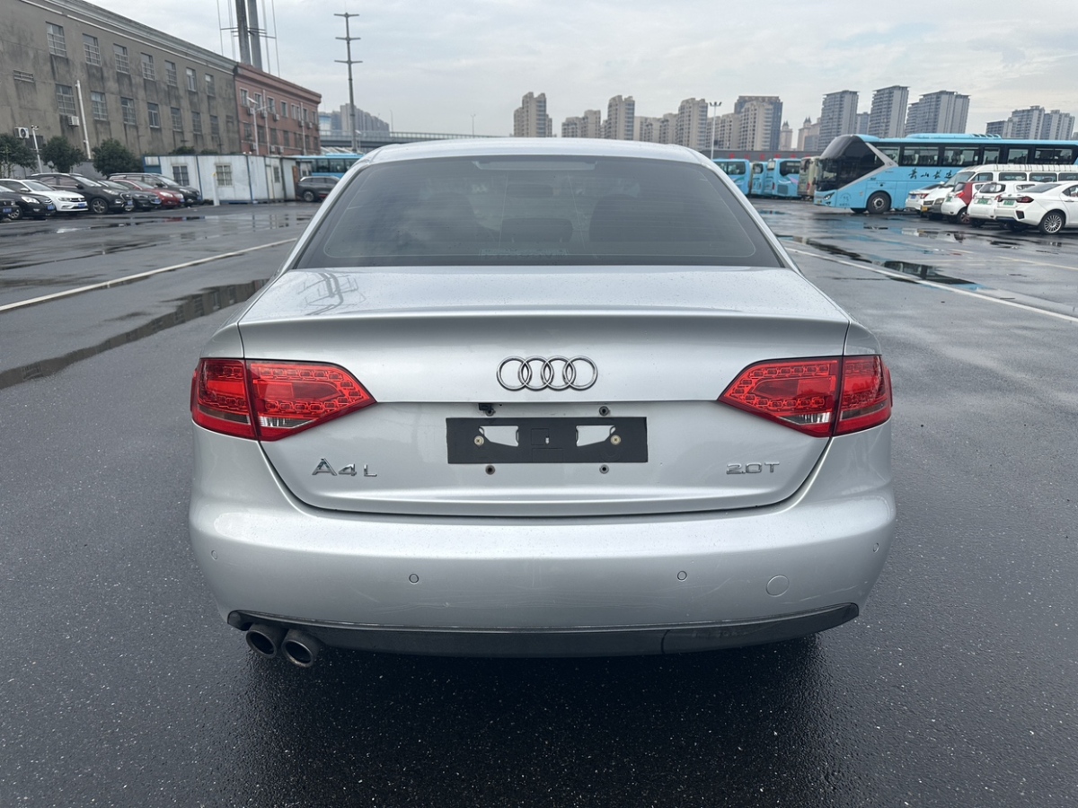 奧迪 奧迪A4L  2011款 2.0 TFSI 舒適型圖片