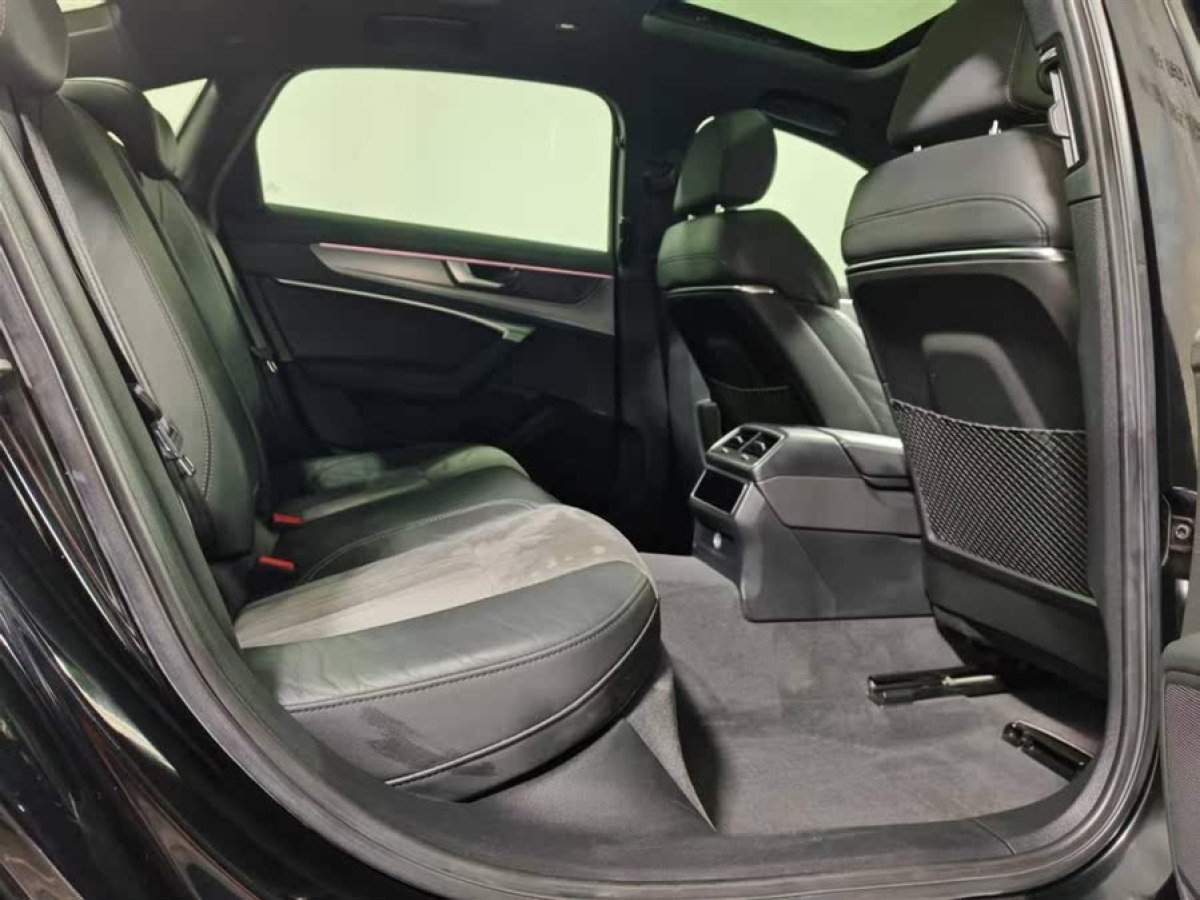 奧迪 奧迪A6L  2020款 45 TFSI 臻選動(dòng)感型圖片