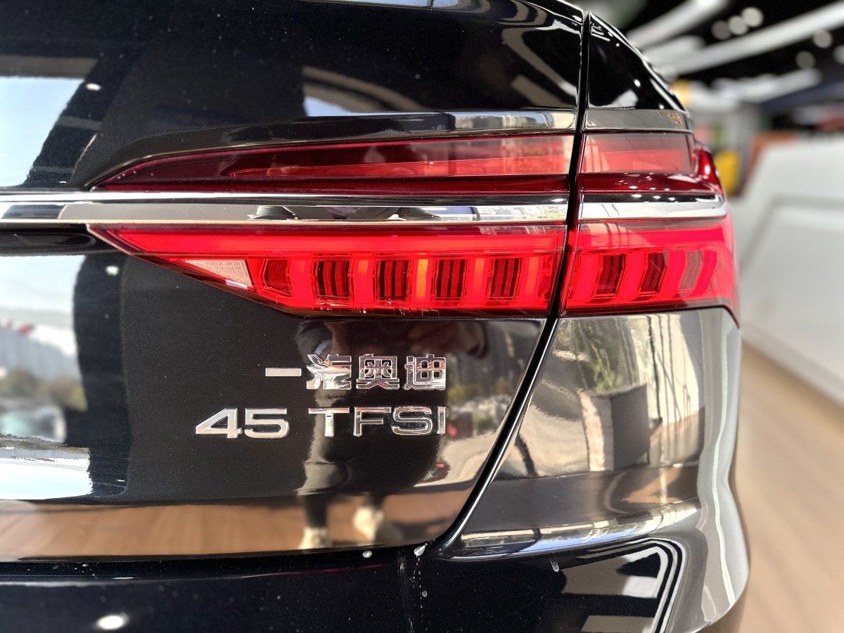 奧迪 奧迪A6L  2019款 45 TFSI 臻選動感型圖片