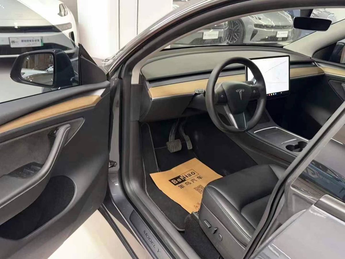 特斯拉 Model S  2021款 Plaid Plus 版圖片