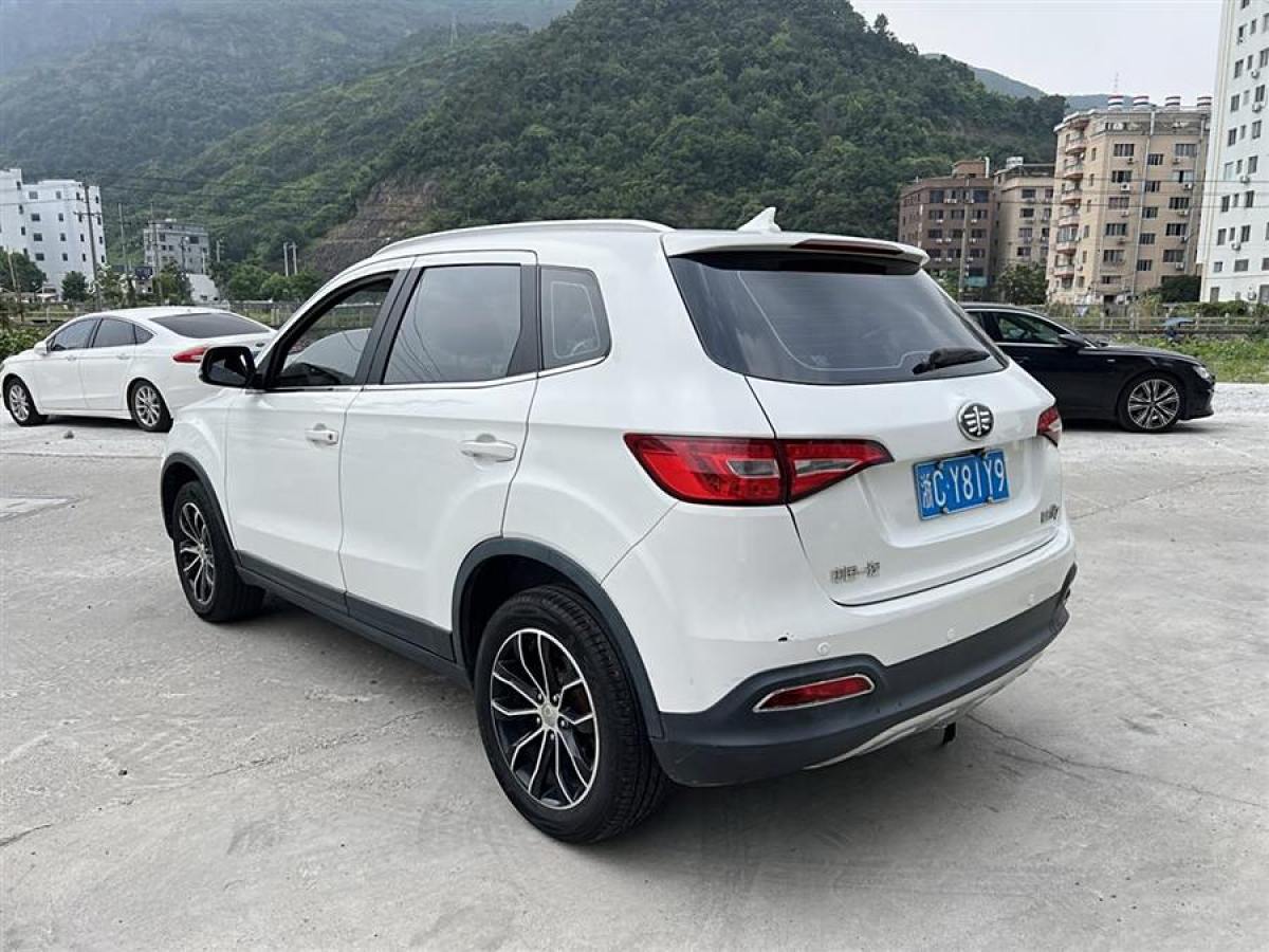 一汽 森雅R7  2016款 1.6L 手動(dòng)智能型圖片