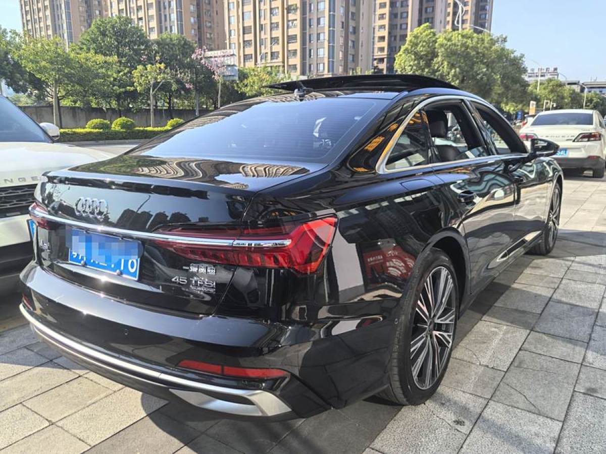 2022年8月奧迪 奧迪A6L  2022款 45 TFSI quattro 臻選動感型