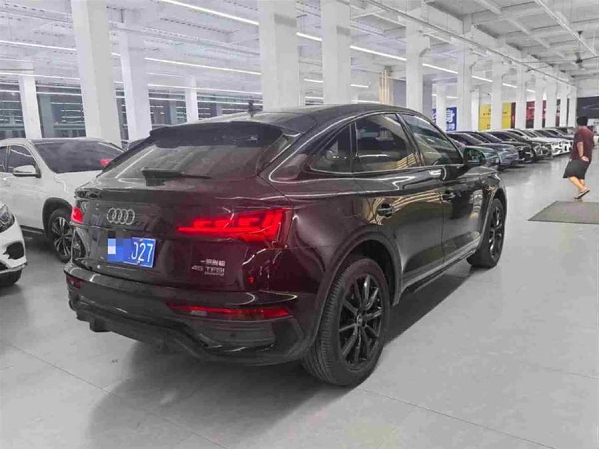 2022年6月奧迪 奧迪Q5L Sportback  2022款 改款 45 TFSI 臻選型