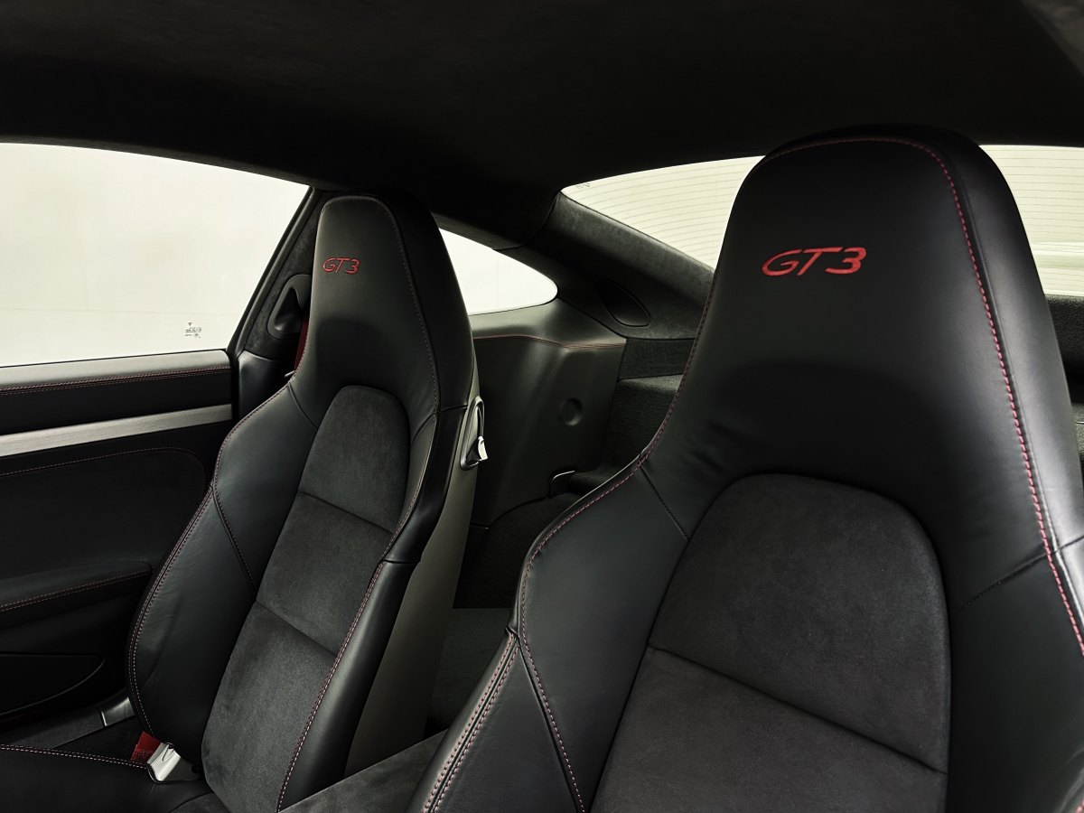 2015年6月保时捷 911  2013款 GT3 3.8L