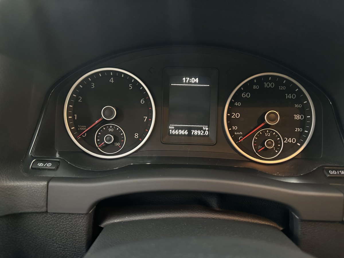 2017年1月大眾 途觀  2016款 300TSI 自動四驅風尚視野版