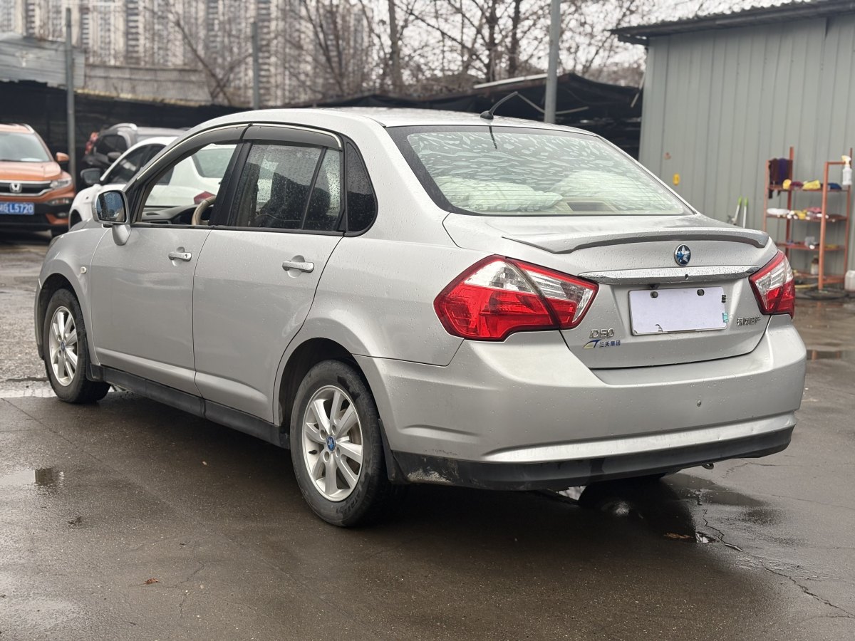 啟辰 D50  2013款 1.6L 手動(dòng)時(shí)尚版圖片